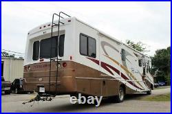 2004 Ford Motorhome 4X2 Chassis 208 228 in. WB