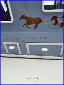 Breyer Traditional Horse Trailer Camper Van RV Motorhome 2008 19 Long RETIRED
