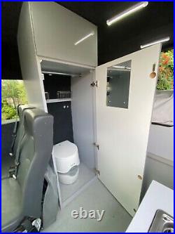 Camper van motorhome Renault Master garage swivel seats toilet kitchen 4 seats