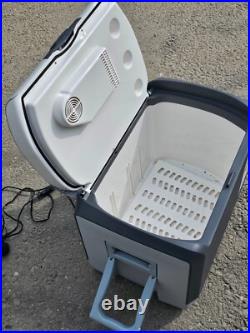 Halfords 40L Mains 12V/24V Camping Electric Coolbox caravan camper van motorhome Halfords 40L Mains 12V/24V Camping Electric Coolbox caravan camper van motorhome