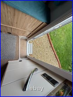 Pilote 716P Essentiel 4 birth with (5 seat belts) 2.3L Motorhome / camper van